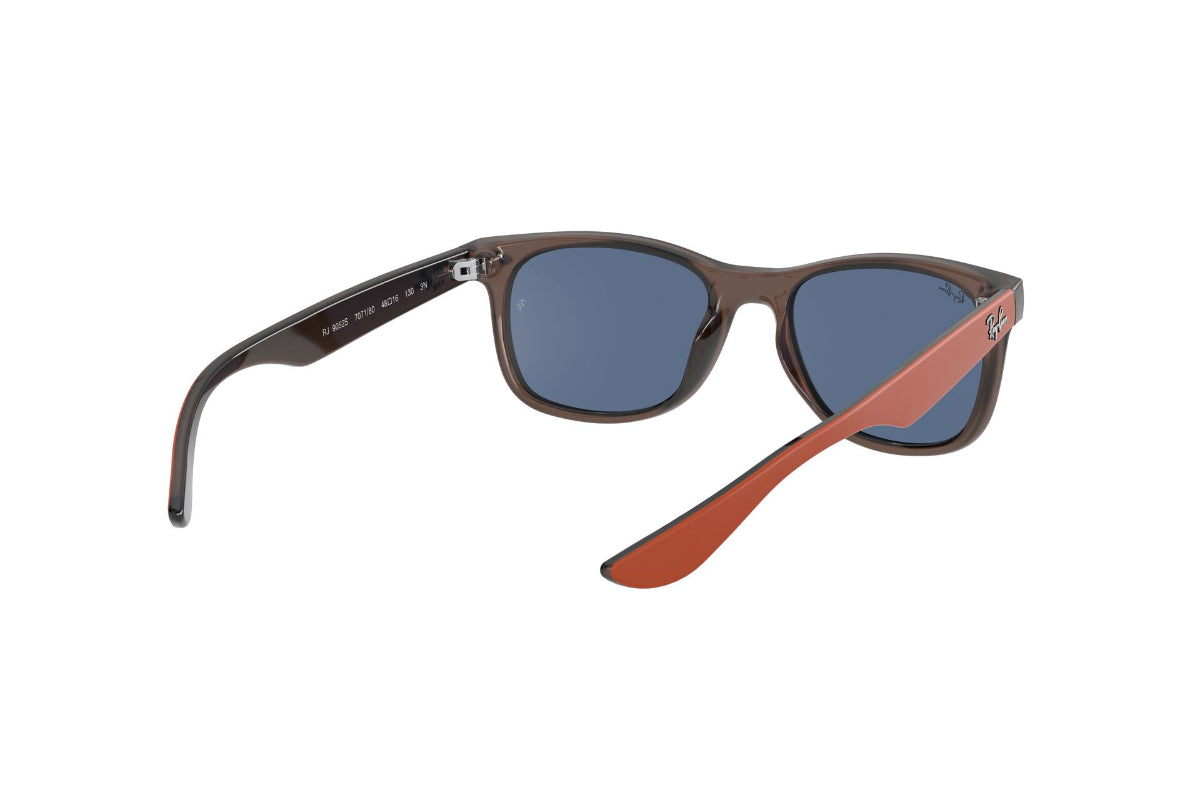 Lentes de Sol New Wayfarer Brown Ray-Ban Junior