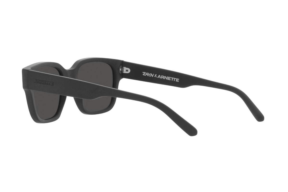 Lentes de Sol Type Z Matte Black Arnette Sustentable