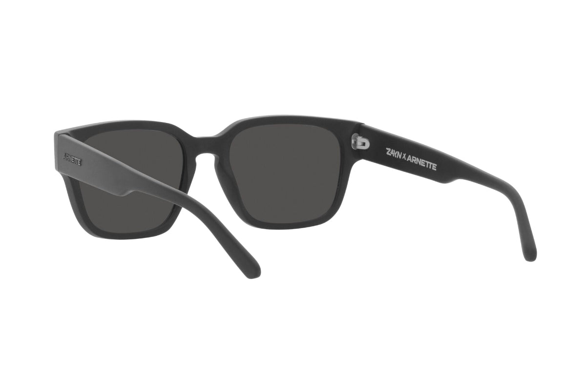 Lentes de Sol Type Z Matte Black Arnette Sustentable