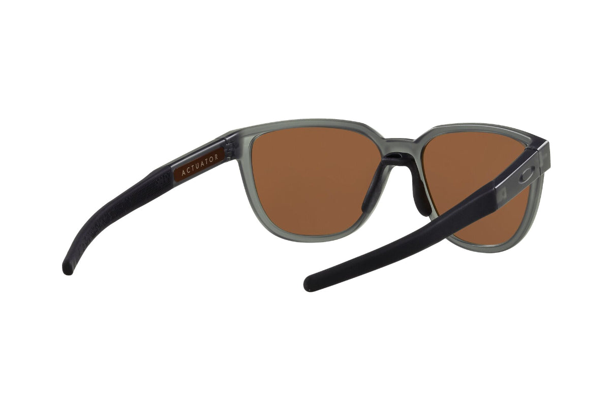 Oakley Actuator Prizm